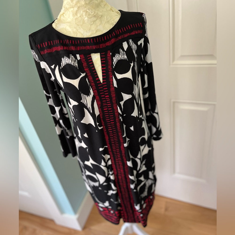 Sandra Darren slinky shift dress